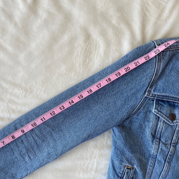 Levi's Original Sherpa Trucker Jacket - Picture 12 of 12